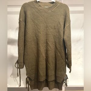 Vine & Love Khaki Ribbed Olive Knit Sweater